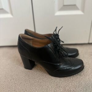 Women's Black Oxford Heels